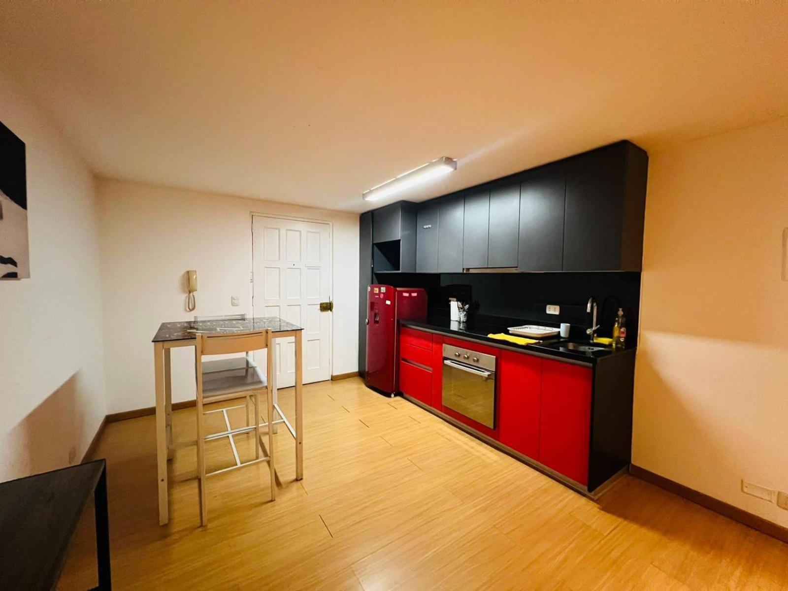 Duplex A Media Cuadra De La Embajada Eeuu Apartman Lima Kültér fotó
