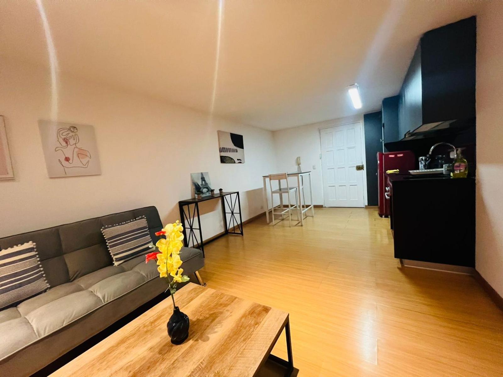 Duplex A Media Cuadra De La Embajada Eeuu Apartman Lima Kültér fotó